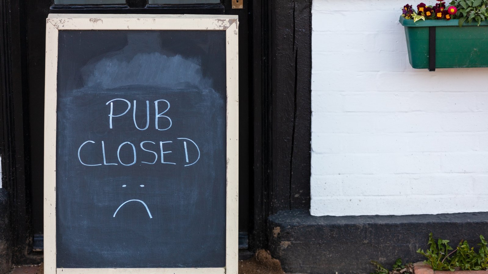 Almost 2 000 pubs have closed in Ireland since 2005