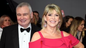 Eamonn Holmes and Ruth Langsford to divorce