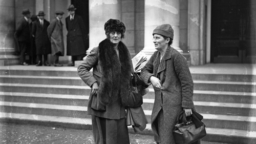 Countess Markievicz and Kathleen Lynn in 1921 during the Treaty Debates