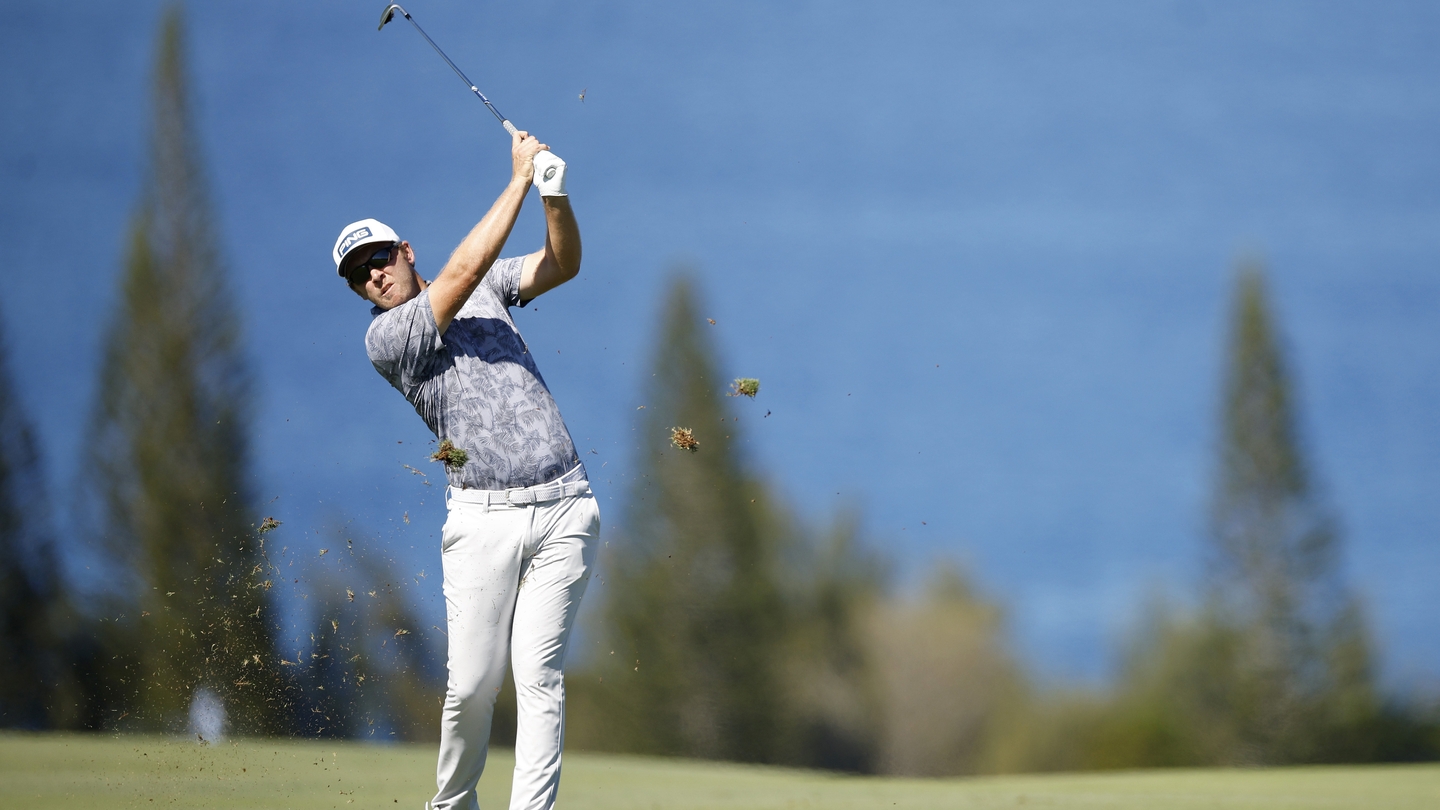 Power tied for 19th in Hawaii as Rahm reels in Smith