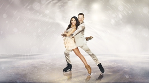 Brendan Cole and professional skating partner Vanessa Bauer wowed the judges