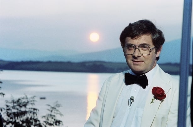 Donncha Ó Dúlaing presents 'Donncha at Bantry House' (1981)
