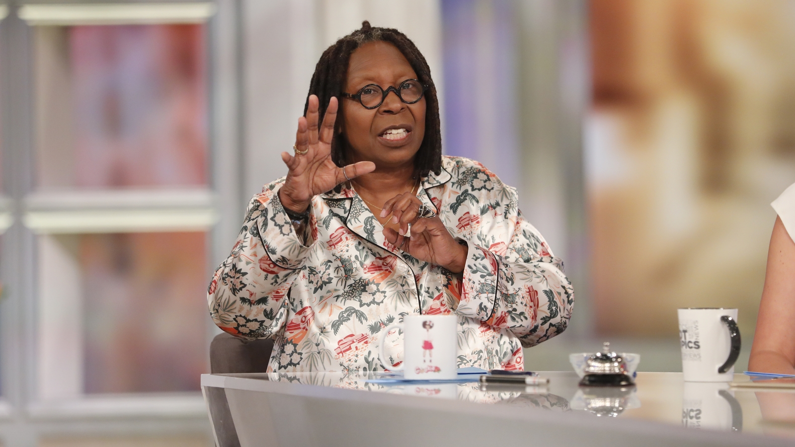 Whoopi Goldberg apologises for Holocaust comments