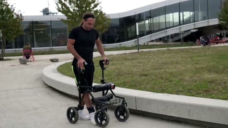 Spinal cord implant helps paralysed patients walk again