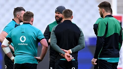 Andy Farrell talks to his players at the Stade de France on Friday morning