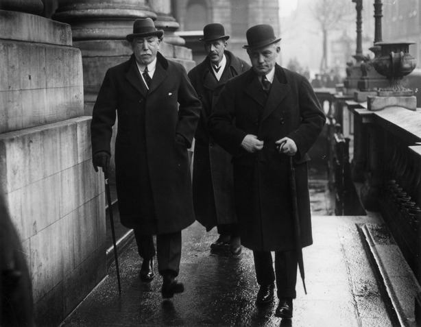 1st February 1922: James Craig, Colonel Spencer and Captain Nixon attend a conference with Michael Collins at City Hall, Dublin. (Photo by Walshe/Topical Press Agency/Getty Images)