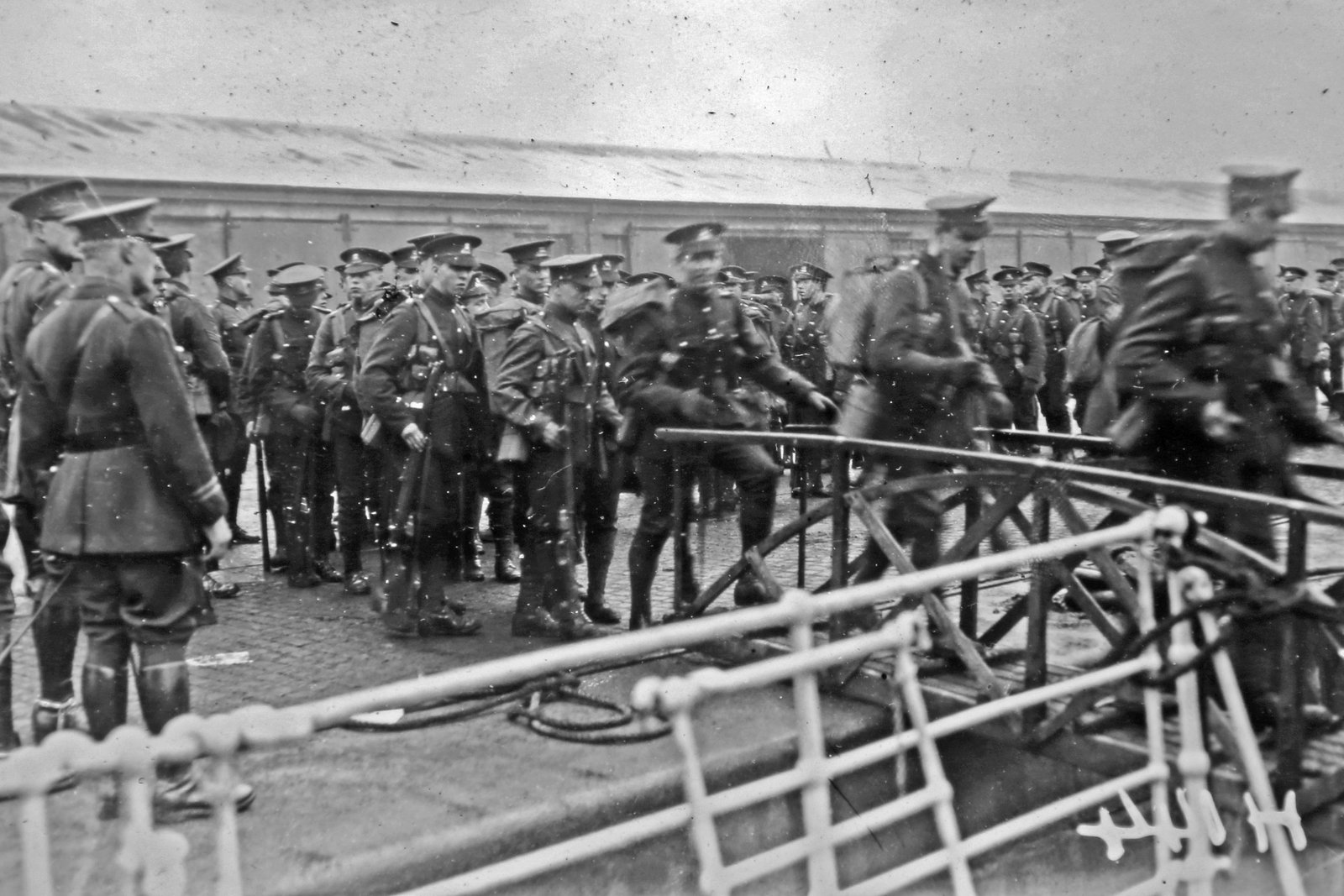 Image - Troops embarking