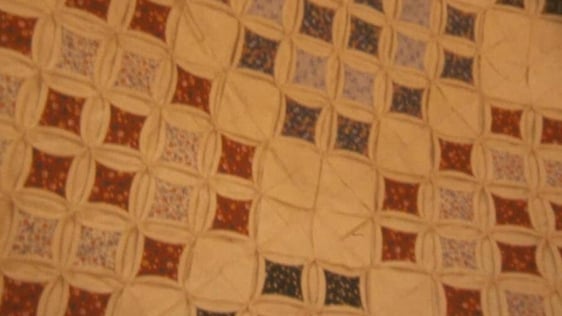 Cathedral Windows quilt (1982)