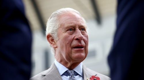 It was reported by the Sunday Times that Prince Charles had a private meeting with Bakr bin Laden at Clarence House in October 2013