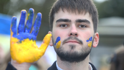 Dmytro Lutskiv from Ukraine attends a protest outside the Russian Embassy in Dublin (Photo: RollingNews.ie)