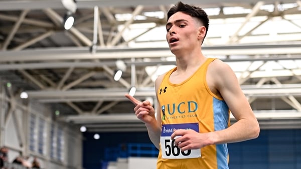 Darragh McElhinney celebrates winning the men's 3000m final