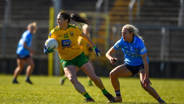 Katy Herron of Donegal in action against Nicole Owens of Dublin