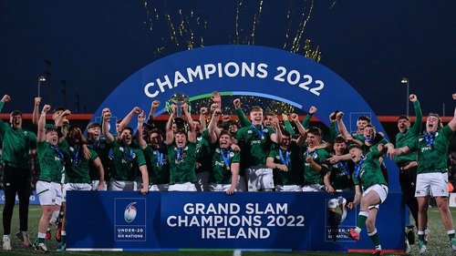 The Ireland squad celebrate their Grand Slam