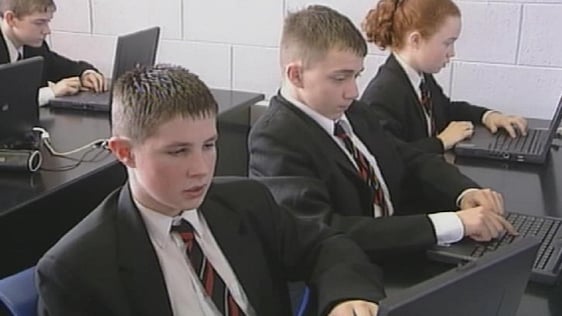 Laptop Learning at Coláiste Chiaráin, Croom, County Limerick (2002)