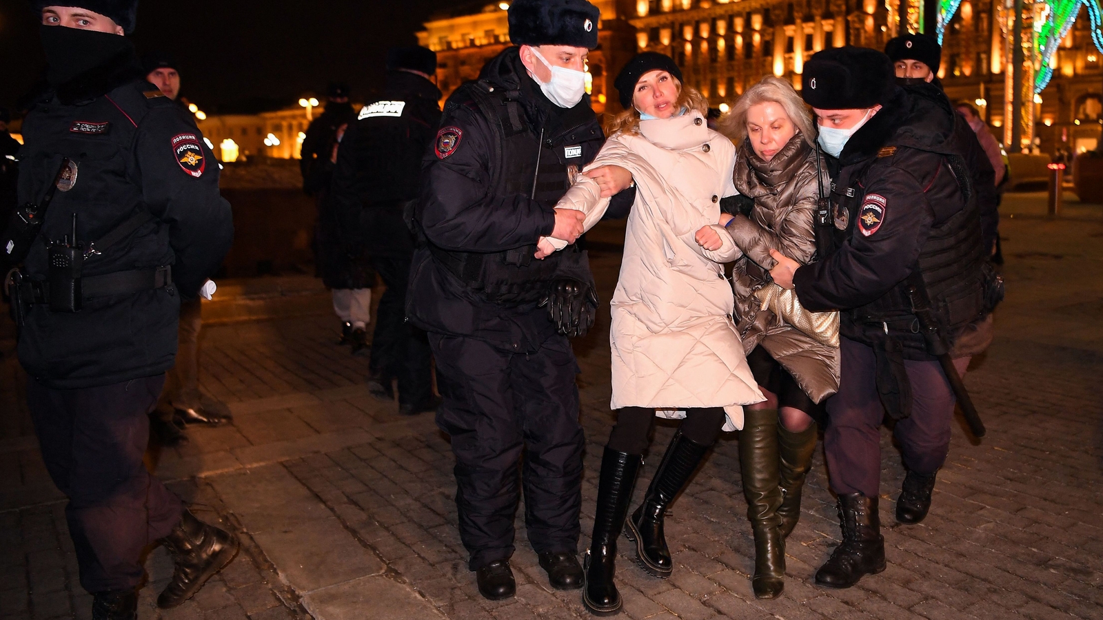 Image - Police officers detain women during a protest against Russia's invasion of Ukraine in central Moscow