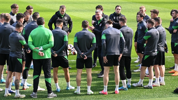 Stephen Kenny speaks with the squad on the Lansdowne Road pitch ahead of the clash with Belgium