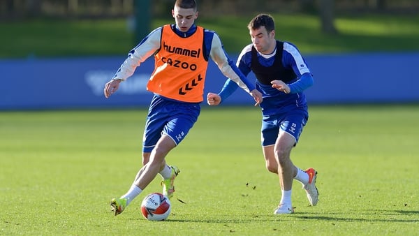 Vitalii Mykolenko (L) and Seamus Coleman pictured at Everton training