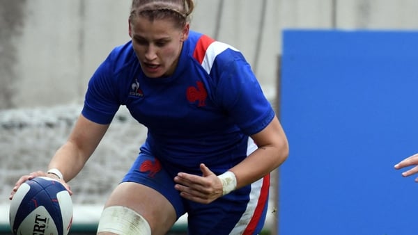 Emeline Gros scored one of France's five tries