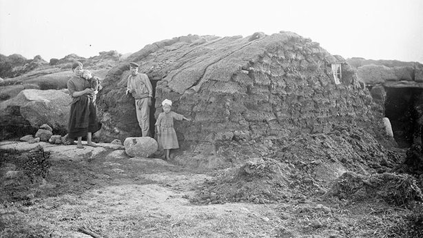 Century Ireland 228 - A Labourers Hut in Gweedore Co. Donegal Photo: National Library of Ireland