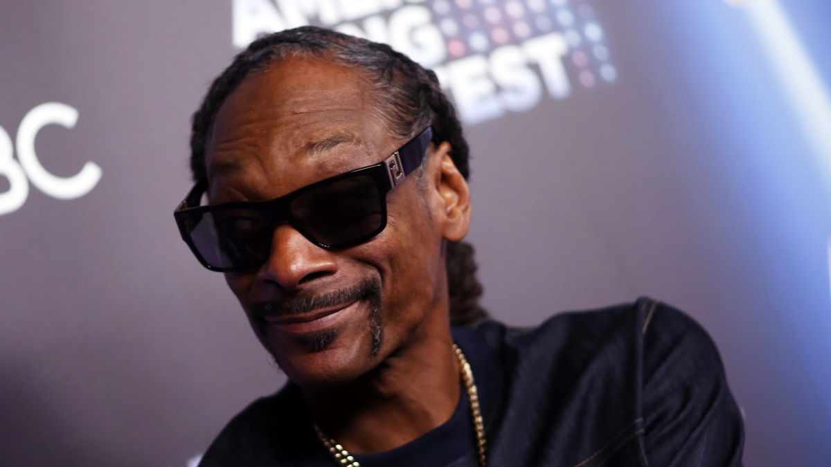 Movie News | This Bird Has Flown and Snoop Dogg