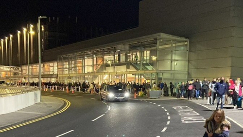 Passengers queueing outside the terminals at Dublin Airport this morning (Pic: Keith Bunyan)
