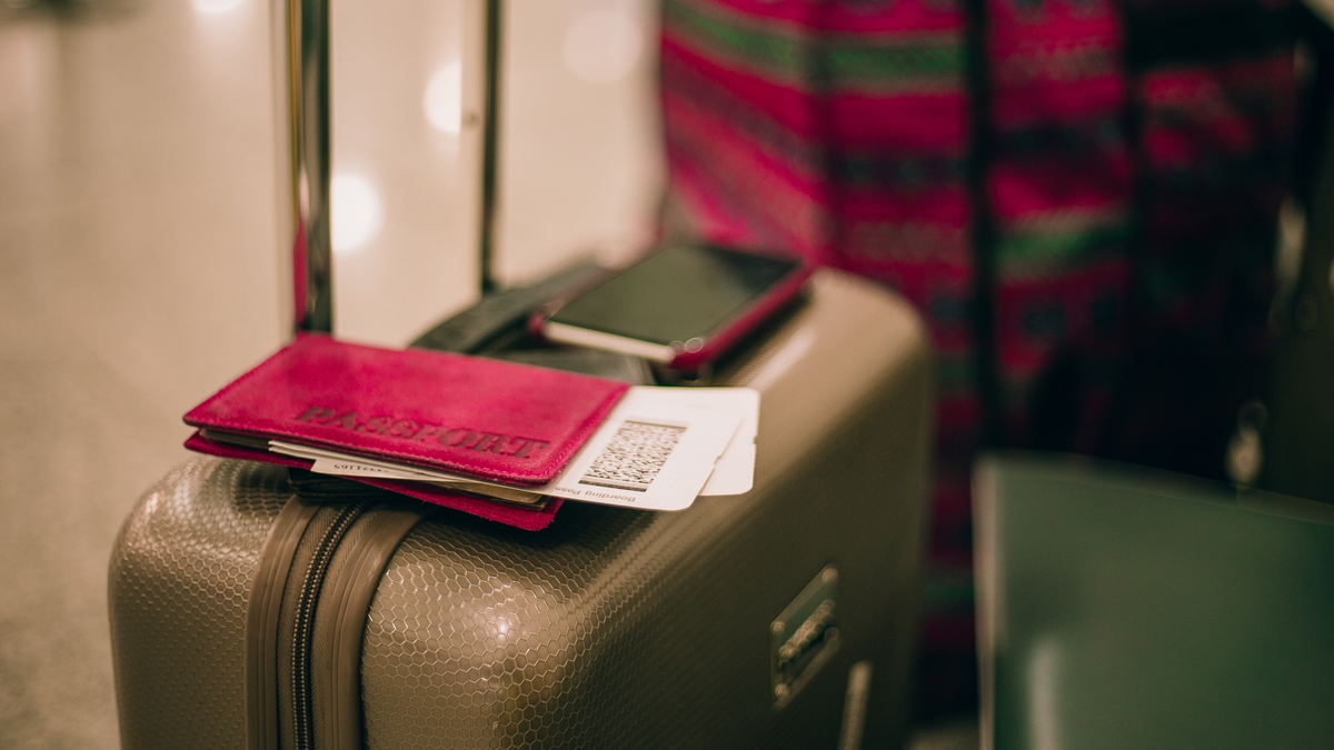 Thousands of flights cancelled across Europe & lost baggage chaos