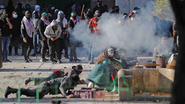 Palestinian demonstrators clash with Israeli police at Jerusalem's Al-Aqsa mosque compound