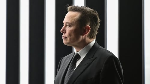 Elon Musk negotiated the Twitter deal over the weekend of 23 and 24 April