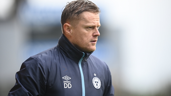 Damien Duff was sent to the stands for arguing against the dismissal of Shane Griffin