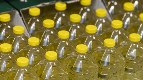 Tesco Ireland said there are currently no purchase limits on cooking oil (stock image)