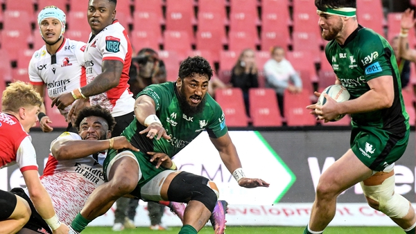 Bundee Aki puts centre partner Tom Daly through for Connacht's third try