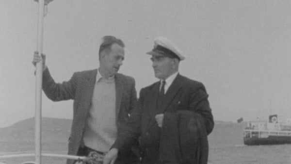 RTÉ reporter John Ross and Dublin Port Pilot Barney Loan (1962)