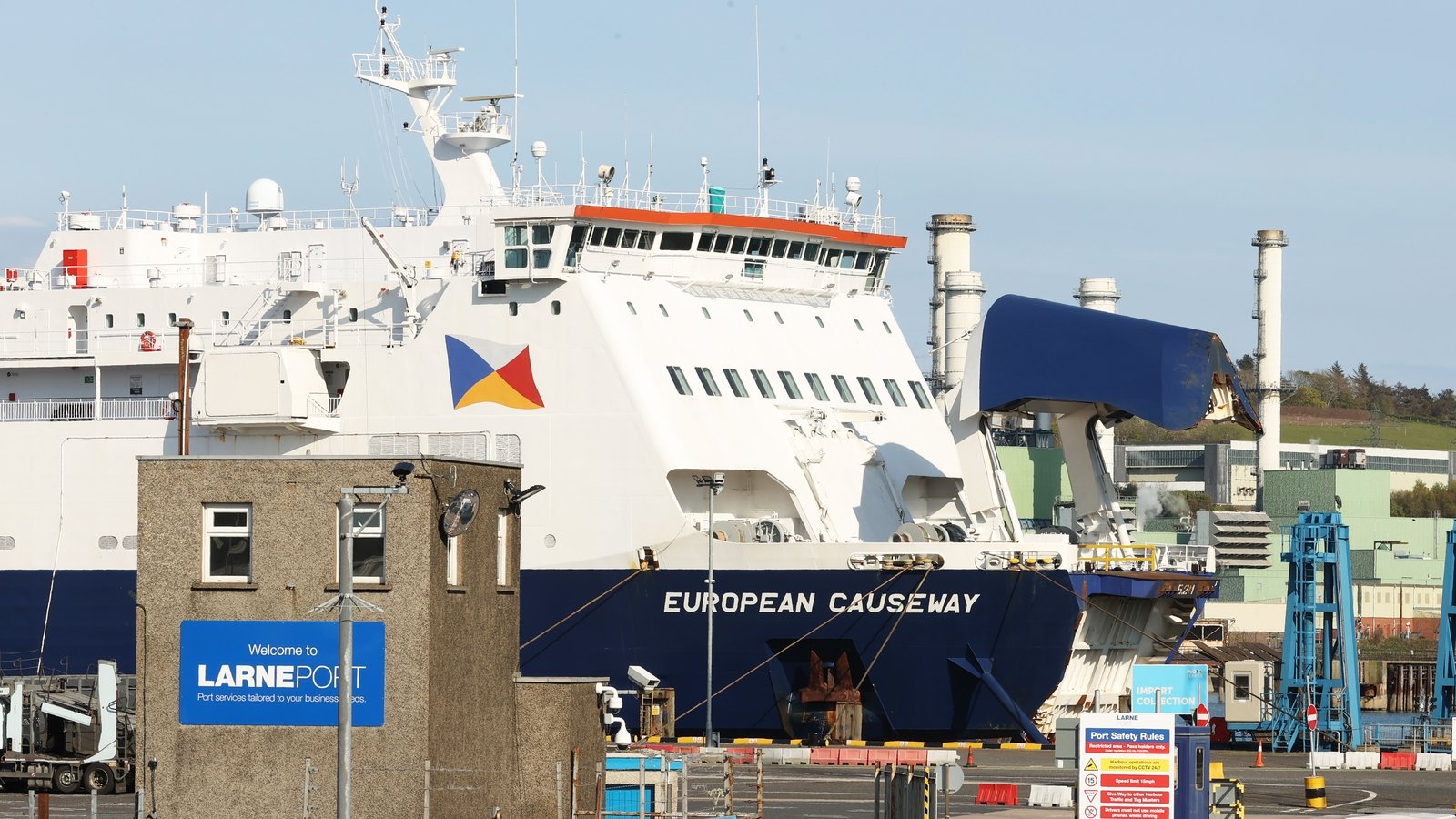 P&O Ferries owner pauses £1bn investment in Britain