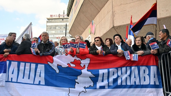 Bosnian Serbs gather in the centre of the Northern-Bosnian town of Banja Luka