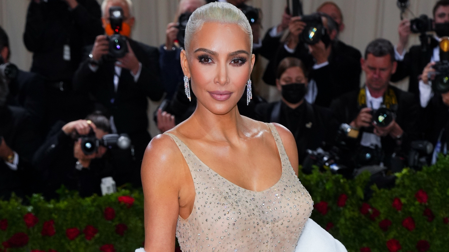 Lending Marilyn Monroe dress to Kim Kardashian was 'irresponsible',  collector says, US News