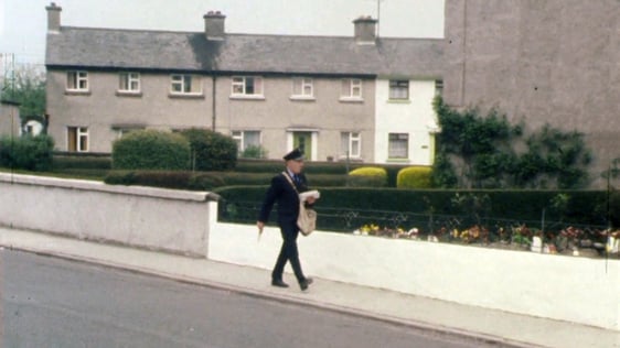 Postman Mick McLoughlin on his round in Sligo Town, 1982.