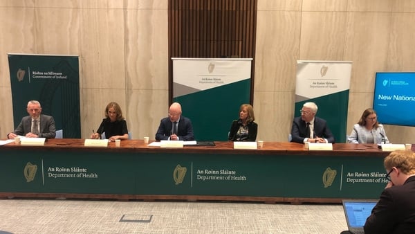 Minister for Health Stephen Donnelly attended a briefing at the Dept of Health this evening