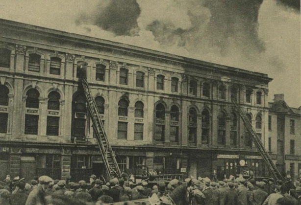 Anti-Protestant incendiarism in Belfast Photo: The Illustrated London News, May 27