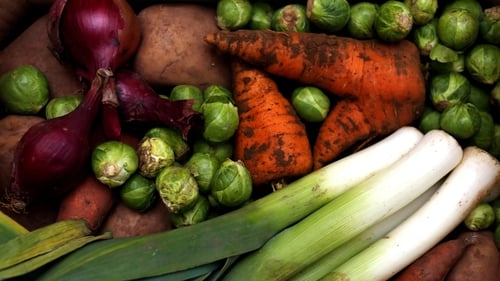 The Vegetable Box programme 
proved giving a non-food reward to children when they tried some more greens, was a key to getting them to eat more vegetables.