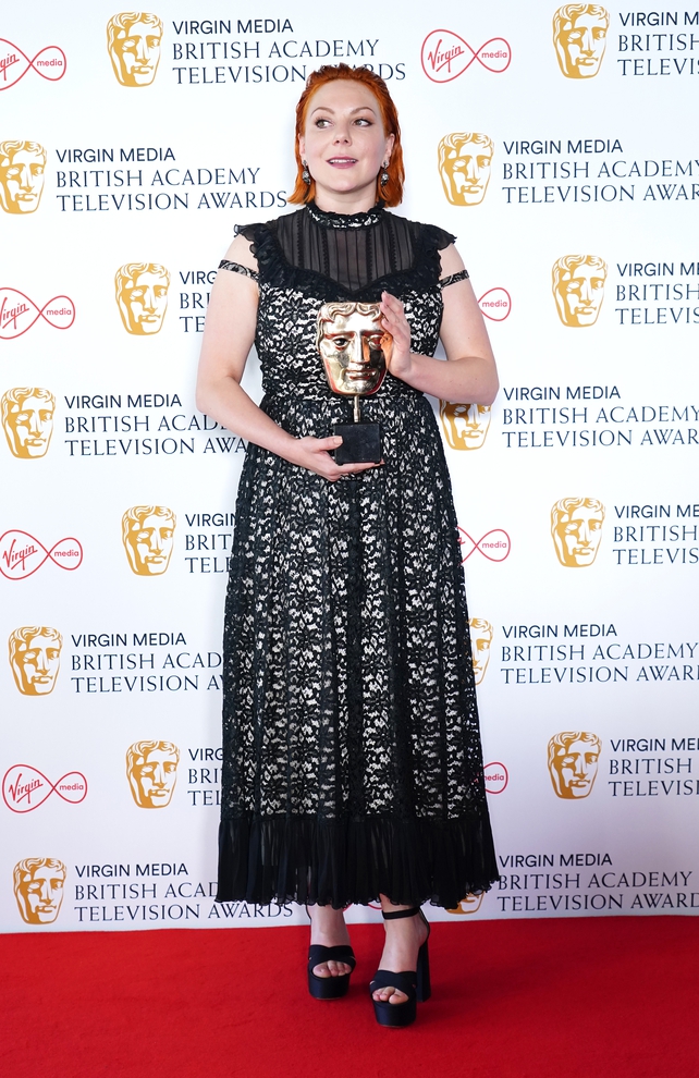 El premio TV BAFTA a la interpretación femenina en un programa de comedia fue para Sophie Whelan