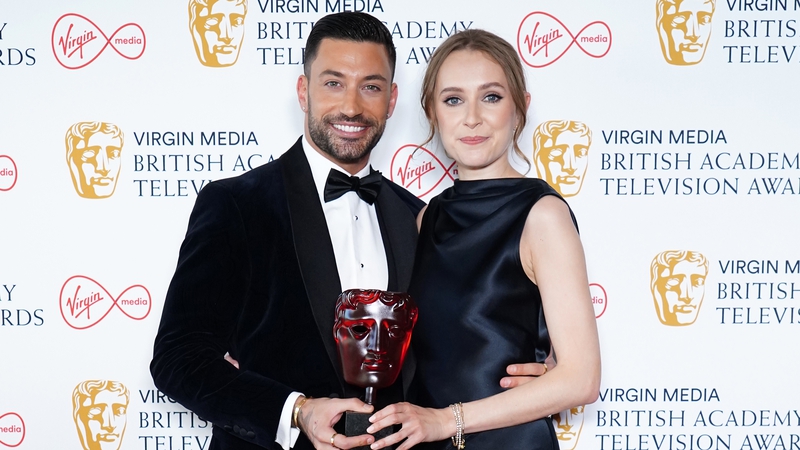 Rose Aaling-Ellis y Giovanni Bernice ganaron el Must-See moment en los BAFTA TV Awards por su baile silencioso en Strictly Come Dancing.
