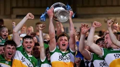 Offaly captain Dan Ravenhill lifts the cup