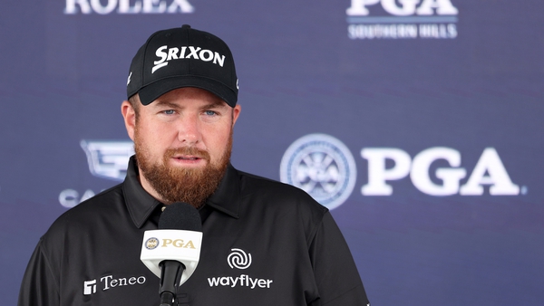 Shane Lowry is sticking with the PGA Tour