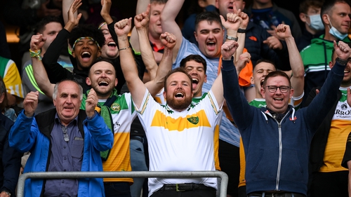 Shane Lowry is a big supporter of Offaly GAA