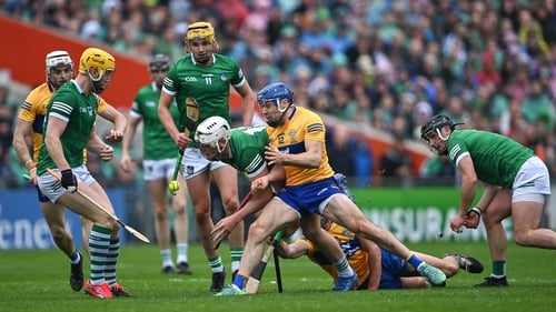 Limerick and Clare lads go looking for a few sandwiches