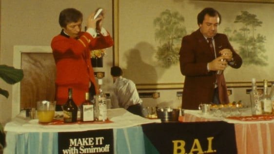Cocktail Shakers at Vintra (1982)