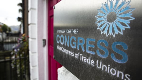 ICTU says that average weekly wages are rising by just one quarter of the rate of inflation