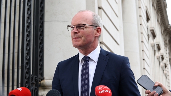 Simon Coveney said Ireland will not be the collateral damage for irresponsible action taken by the British government (Pic: RollingNews.ie)