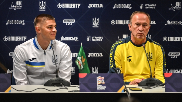 Vitaliy Mykolenko and manager Oleksandr Petrakov at the pre-match press conference