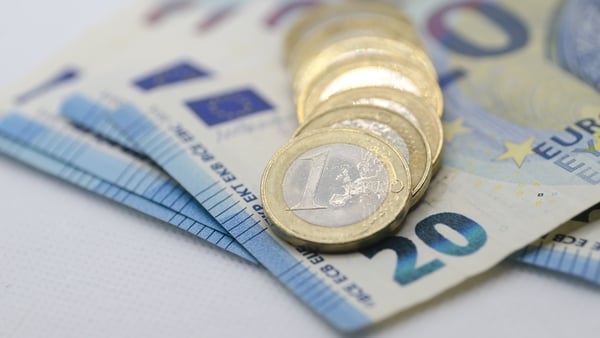 New figures from the Central Statistics Office also show that household saving were down €3.7bn compared to the first three months of last year.